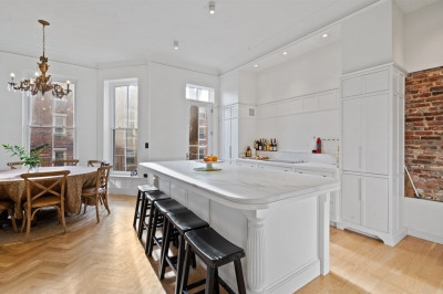 15 Regent Cir. 1