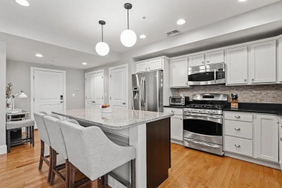 855 Lagrange Street #7 1