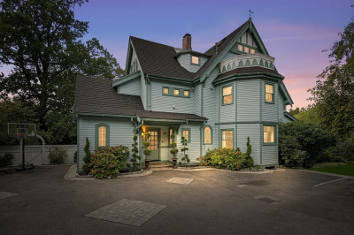 206 Franklin St 1