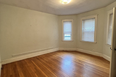 75 Glen Rd #3 1