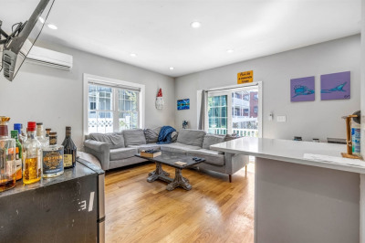 8 W Bellflower Street #1 1