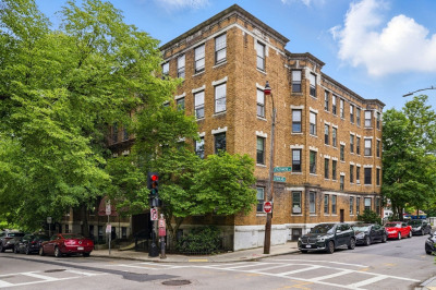 72 Strathmore Rd #10B 1