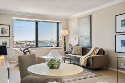 85 East India Row #18A