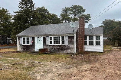 6 Elliot Dr 1