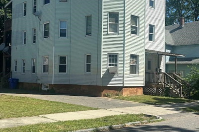 79 Keith St 1