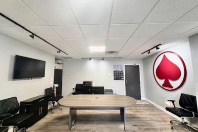 369 Broadway #205 1