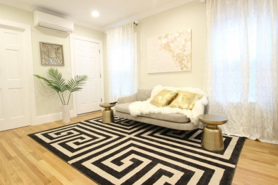 439 Cardinal Medeiros Ave #2 1