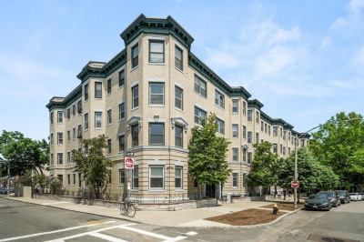 1427 Commonwealth Avenue #201 1