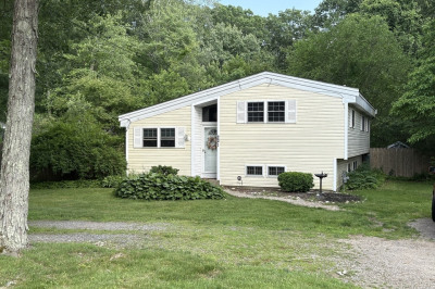 221 East Street 1