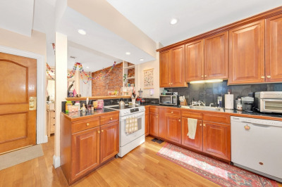 1027 Tremont #2 1