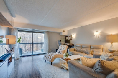 289 Elm St #34B 1
