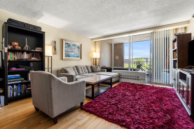 33 Pond Ave #804 1