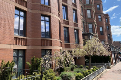 424 Massachusetts Avenue #302 1