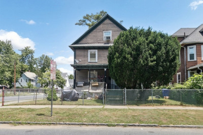 75 Oak Grove Ave 1