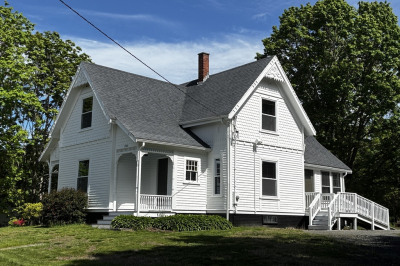 1048 Main St