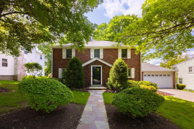 61 Woodlawn Dr 1