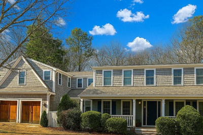 1586 Hyannis Rd 1
