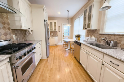 28 Marshal St #3 1