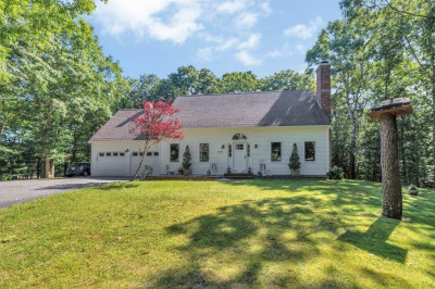 4 Lochstead Dr 1