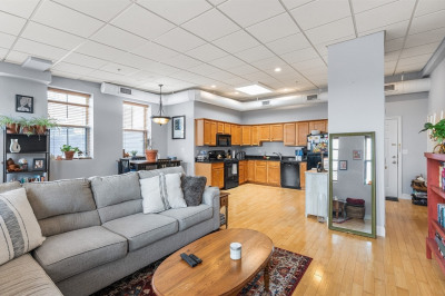 24 Washington St #402 1