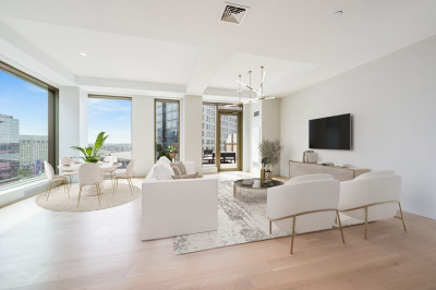 135 Seaport Blvd #1810 1