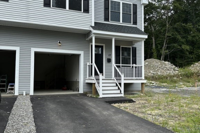 17 Waban Ave #17