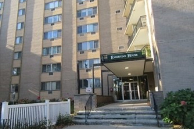 1025 Hancock #1E 1