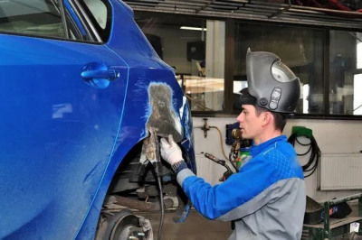 123 Auto Body Way