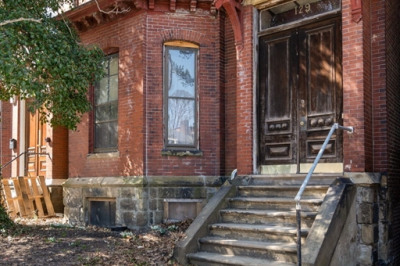129 Walnut St 1