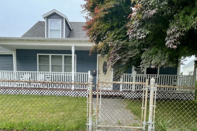 871 King St 1