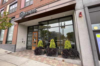 225 Centre #609 1