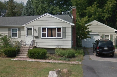 221 Ruthellen Rd 1