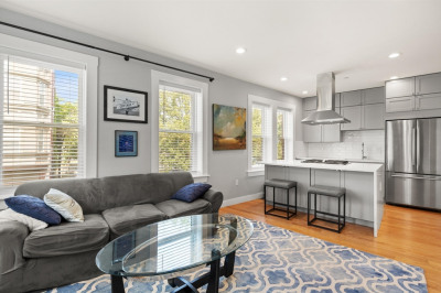 115 Cottage St #3 1