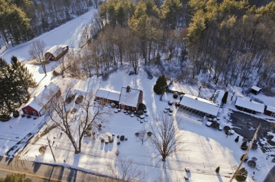 405 Rock Valley Rd