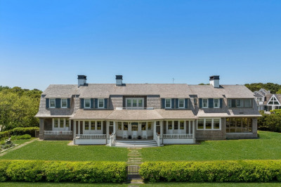 150 East Chop Dr 1