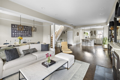 45 Concord Sq #3