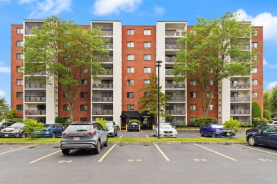 12 9th St #105 1