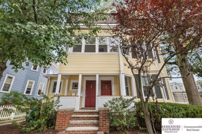 87 Holworthy St #3 1