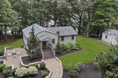 80 Evergreen Road