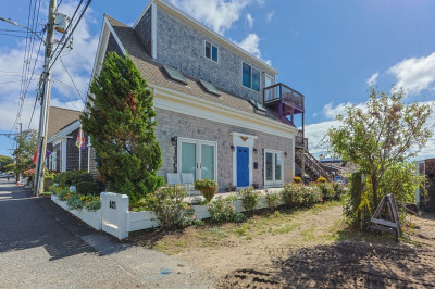 521 Commercial St #2 1