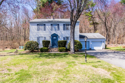 22 Berkshire Cir 1