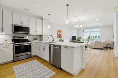 320 Middlesex Ave #B-204 1