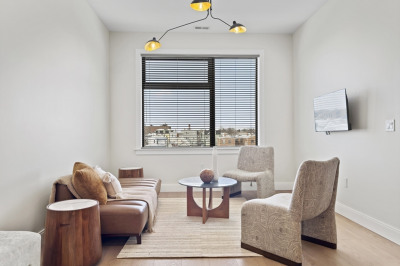 123 Essex Street #301 1