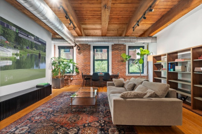 9 W Broadway #106 1