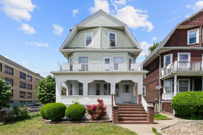 562 Broadway 1