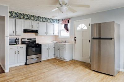 152 Alden St 1