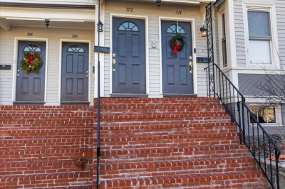 372 Mcgrath Hwy #372