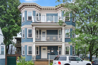 226 E Cottage St #1 1