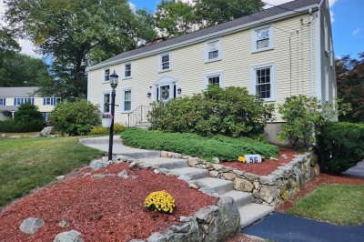 56 Fisher St 1
