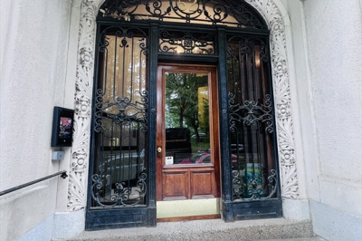 52 Charlesgate East #160 1